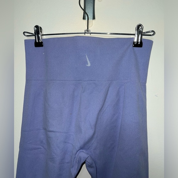 Nike Yoga Leggings - Picture 4 of 5